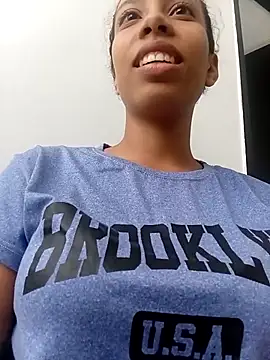 Ari 1217 online show from November 28, 9:39 pm