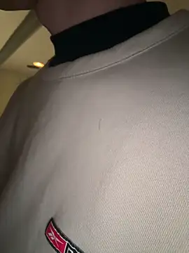 Snapshot of JadonZ_04263 chatting on November 3, 6:03 am JadonZ 04263 online show from November 3, 6:03 am