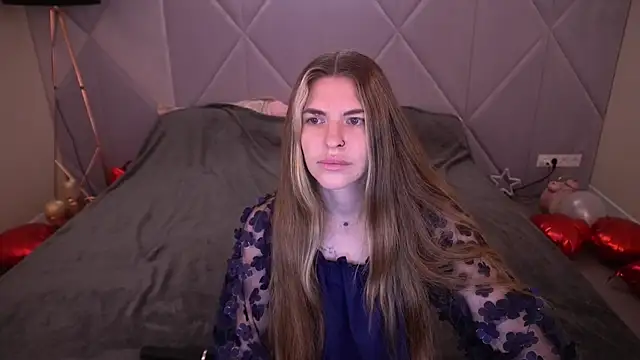 DanielaReign online show from March 5, 6:42 am