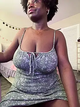 ladiosa selene online show from August 2, 3:10 pm