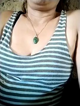 Snapshot of Sassy-jann chatting on November 28, 2:36 am Sassy-jann online show from November 28, 2:36 am