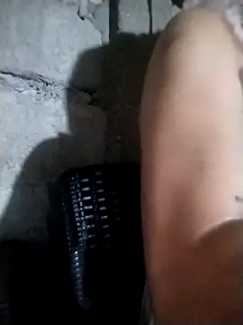 Snapshot of Sassy-jann chatting on December 14, 8:52 am Sassy-jann online show from December 14, 8:52 am