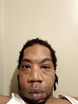 Snapshot of alvinsolove chatting on February 23, 6:44 am alvinsolove online show from February 23, 6:44 am