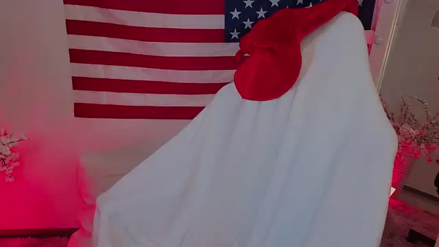 Snapshot of WICKEDEMBER chatting on March 7, 1:57 am WICKEDEMBER online show from March 7, 1:57 am