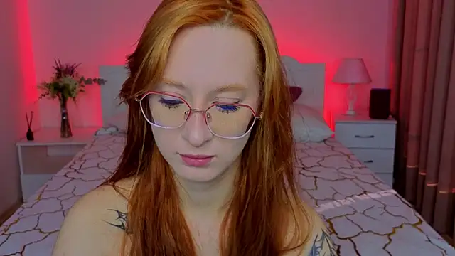 Snapshot of WICKEDEMBER chatting on March 14, 1:55 am WICKEDEMBER online show from March 14, 1:55 am