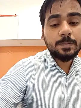 naughtyboyjii online show from December 3, 7:49 am