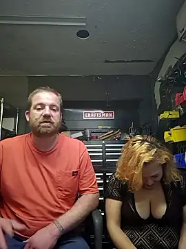 Snapshot of Eclipsedice chatting on December 2, 3:23 am Eclipsedice online show from December 2, 3:23 am