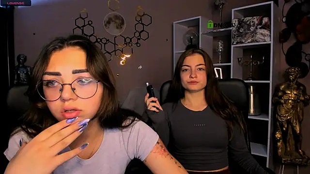 Snapshot of baby_hotte chatting on November 18, 7:46 am baby hotte online show from November 18, 7:46 am