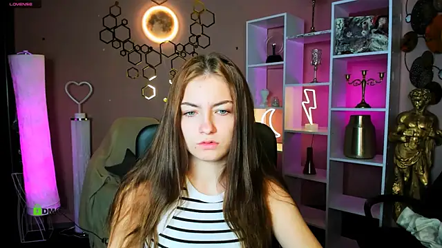 Snapshot of baby_hotte chatting on November 25, 6:46 am baby hotte online show from November 25, 6:46 am