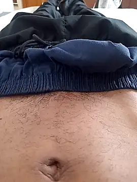 Snapshot of UNCLEZESTYY chatting on November 23, 9:20 am UNCLEZESTYY online show from November 23, 9:20 am