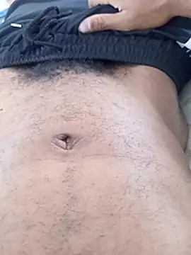 Snapshot of UNCLEZESTYY chatting on November 26, 9:10 am UNCLEZESTYY online show from November 26, 9:10 am