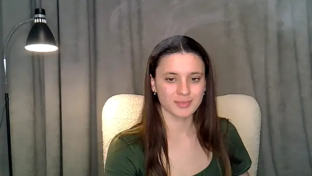 KiraHoney online show from June 12, 7:35 pm