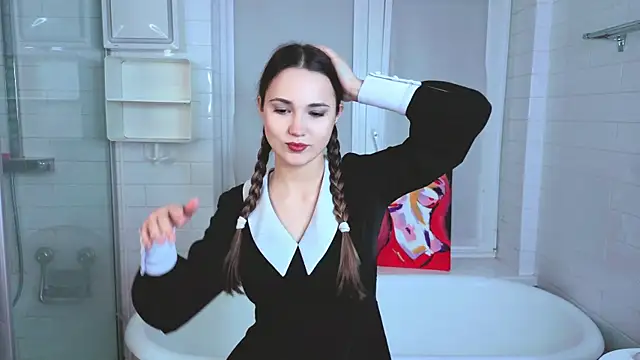 LeenaPuita online show from November 20, 4:07 pm