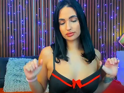 CamillaParis25 online show from November 26, 2:18 pm