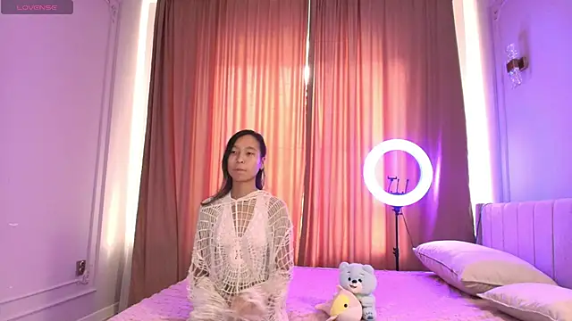 Snapshot of lihnpham chatting on November 16, 3:56 am lihnpham online show from November 16, 3:56 am