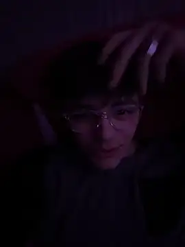 Snapshot of Lxx001@xh chatting on March 8, 2:48 am Lxx001xh online show from March 8, 2:48 am