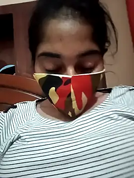 Snapshot of Tamil_White_Rose chatting on November 26, 5:58 pm Tamil White Rose online show from November 26, 5:58 pm