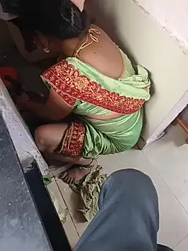 Lailamajnu1996 online show from February 15, 11:52 am