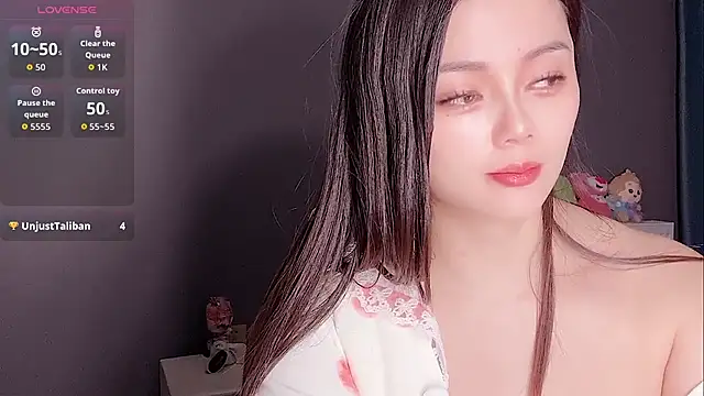 Yesenia- online show from November 30, 1:26 pm