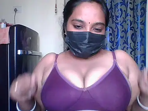 Snapshot of Mathi_cam chatting on March 23, 9:46 am Mathi cam online show from March 23, 9:46 am