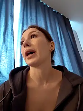 MelissaPinkiss online show from March 14, 1:27 pm