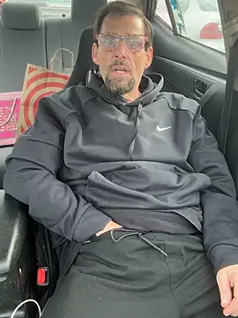 biggdaddyandqueenn online show from December 17, 6:47 pm