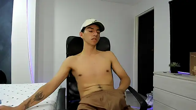  rhys jagger online show from November 7, 4:23 am