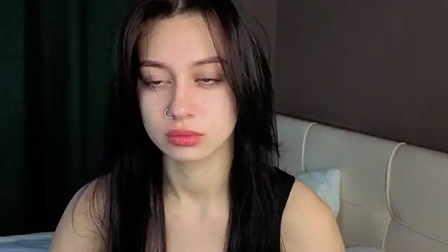 Snapshot of MarvisKuhIo chatting on November 27, 5:31 am MarvisKuhIo online show from November 27, 5:31 am