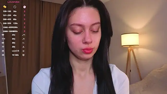 Snapshot of MarvisKuhIo chatting on December 15, 5:34 am MarvisKuhIo online show from December 15, 5:34 am