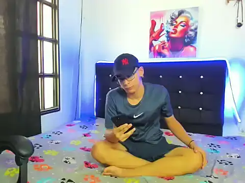 Camilo hot 21 online show from November 4, 8:30 pm