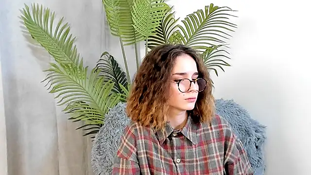 JeniseDancer online show from November 4, 3:00 pm