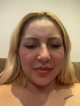 Snapshot of melisboa chatting on July 2, 9:54 pm melisboa online show from July 2, 9:54 pm