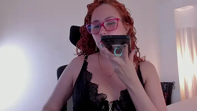 MistressErza online show from June 9, 7:03 pm
