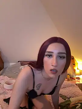 Snapshot of vanille13r chatting on February 24, 6:50 pm vanille13r online show from February 24, 6:50 pm