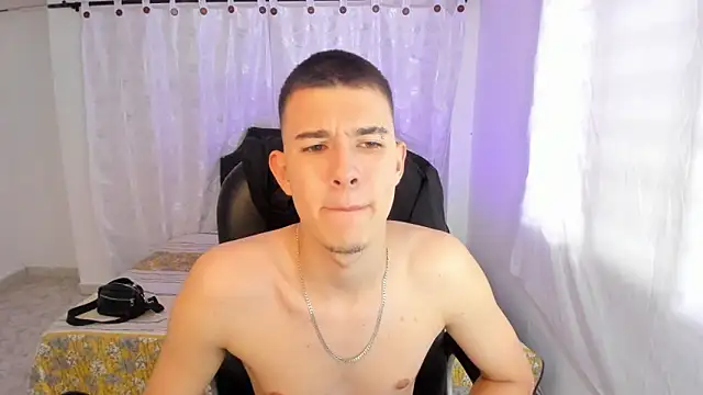 Aleck Boy online show from February 2, 6:50 pm