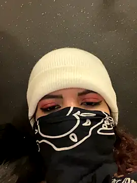 Snapshot of badcoupless chatting on November 4, 1:05 am badcoupless online show from November 4, 1:05 am