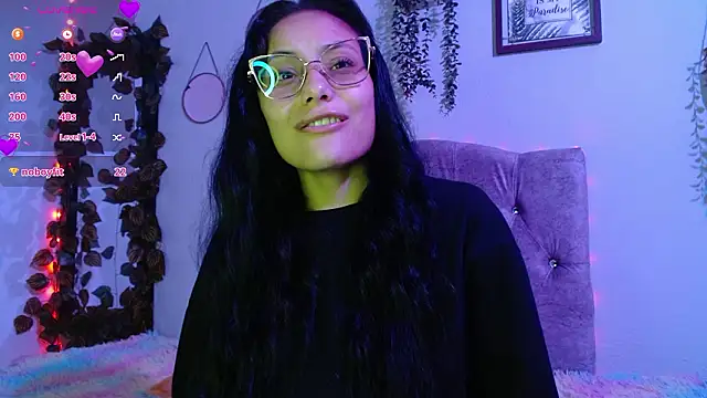 Snapshot of valkiry_ chatting on March 12, 10:49 pm valkiry online show from March 12, 10:49 pm