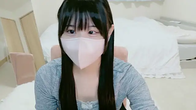 Snapshot of im_hina2 chatting on December 4, 12:14 pm im hina2 online show from December 4, 12:14 pm