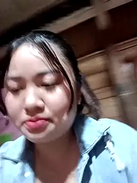 Bee-bgolden online show from November 30, 10:14 pm