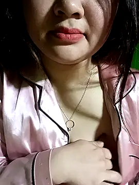 Bee-bgolden online show from February 2, 1:59 am