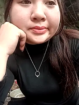 Bee-bgolden online show from February 8, 3:43 am