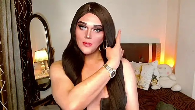 AmazingDivina online show from December 19, 11:17 am