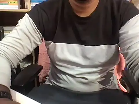 KingCobra 07 online show from May 3, 11:38 am