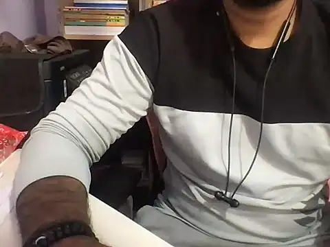 KingCobra 07 online show from June 9, 2:34 am