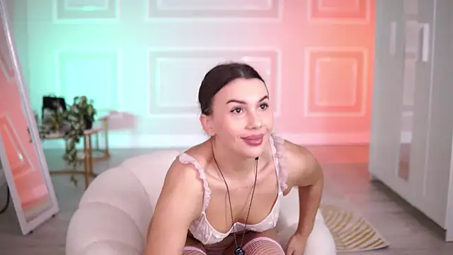 Snapshot of KarinaKokhana chatting on November 28, 9:45 am KarinaKokhana online show from November 28, 9:45 am