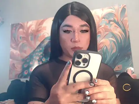 Snapshot of desirable_miya chatting on February 2, 11:42 am desirable miya online show from February 2, 11:42 am