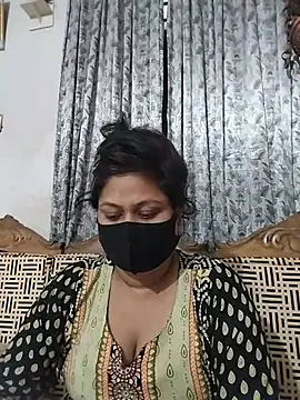 Snapshot of munni-506 chatting on June 22, 5:43 pm munni-506 online show from June 22, 5:43 pm