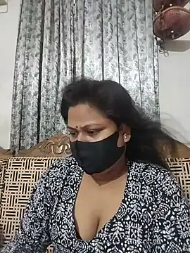 Snapshot of munni-506 chatting on July 16, 6:14 pm munni-506 online show from July 16, 6:14 pm