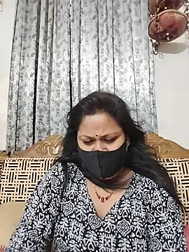 Snapshot of munni-506 chatting on July 18, 6:23 pm munni-506 online show from July 18, 6:23 pm