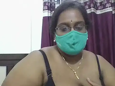 hootypriya online show from December 5, 4:58 pm